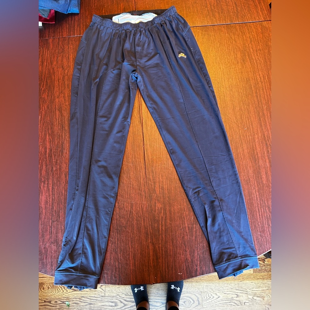 Tracksmith joggers women’s size large navy
